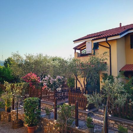 Salvia E Rosmarino - Affittacamere In Liguria Villanova d'Albenga Kültér fotó